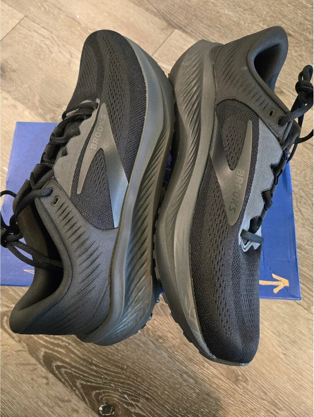 Brooks Anthem 8 Men’s Size 12 Wide 2E Black Running Shoes New in Box